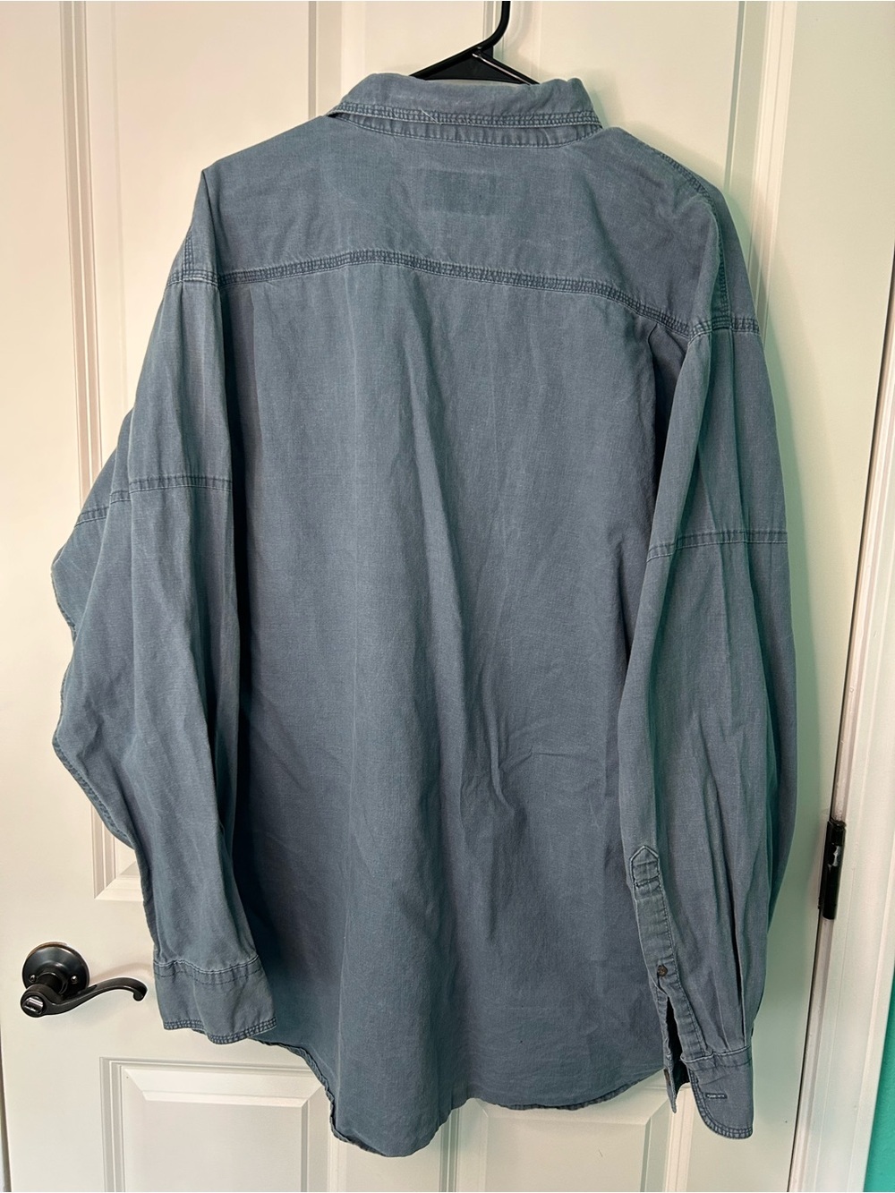 RedHead Men's Light Blue Casual Button-Down Shirt with Chest Pockets - Picture 4 of 6